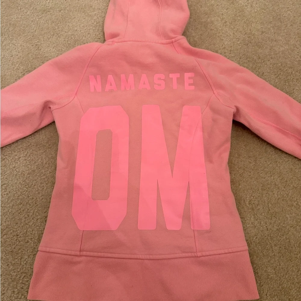 Lululemon Limited Edition Namaste Om Scuba - NWOT - Picture 10 of 12